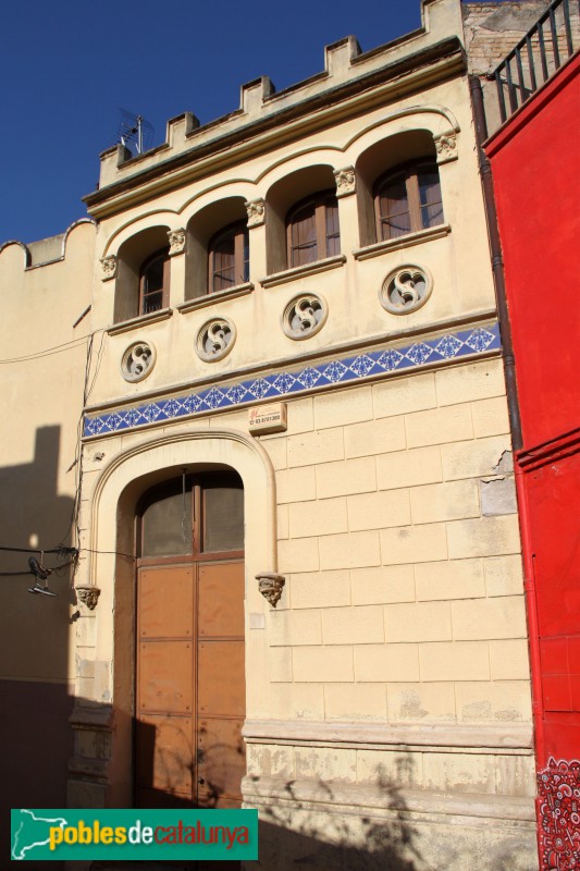 Molins de Rei - Ca n'Ametller, façana lateral (Foto: Albert Esteves, 2017) Molins de Rei - Ca n'Ametller, façana lateral
