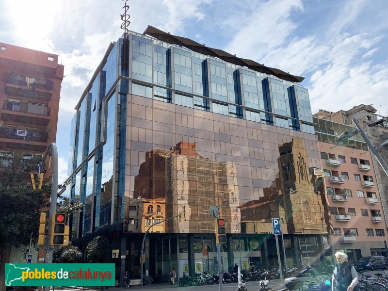 Barcelona - Via Augusta, 59, abans de la darrera reforrma (Foto: Albert Esteves, 2019) Barcelona - Via Augusta, 59, abans de la darrera reforrma