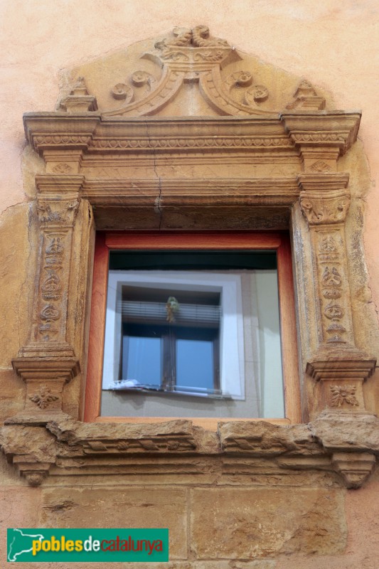 La Bisbal d'Empordà - Casa Caramany