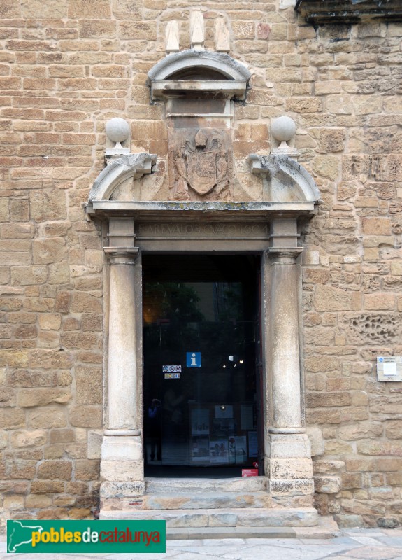 La Bisbal d'Empordà - Castell, porta principal (Foto: Albert Esteves, 2019) La Bisbal d'Empordà - Castell, porta principal