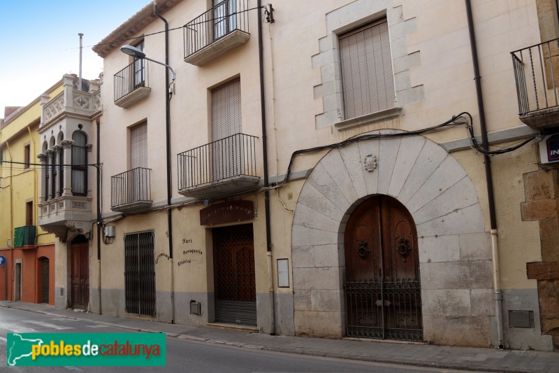 La Bisbal d'Empordà - Carrer Valls d'en Colomer, 14 (Foto: Albert Esteves, 2019) La Bisbal d'Empordà - Carrer Valls d'en Colomer, 14