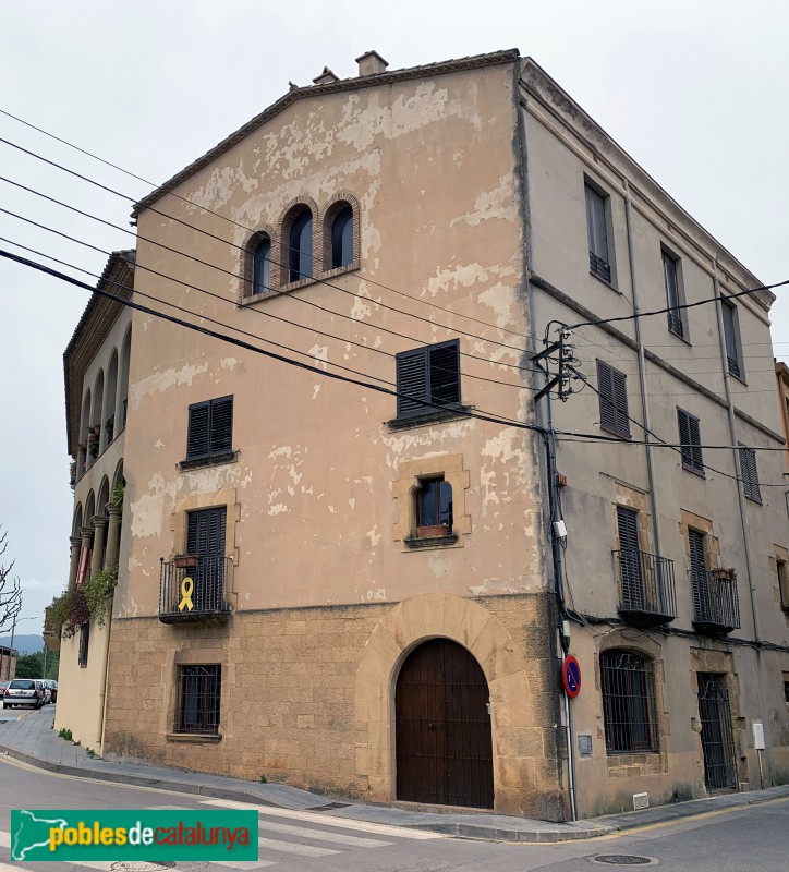 La Bisbal d'Empordà - Carrer del Pont, 13 (Foto: Albert Esteves, 2019) La Bisbal d'Empordà - Carrer del Pont, 13