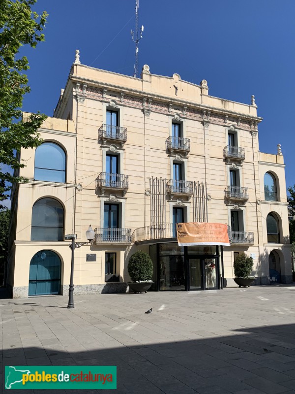 Olesa de Montserrat - Antic Hotel Gori (Ajuntament) (Foto: Albert Esteves, 2019) Olesa de Montserrat - Antic Hotel Gori (Ajuntament)