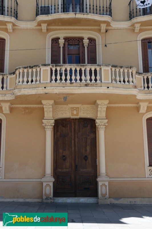 Olesa de Montserrat - Cal Vador Bruixa (Foto: Albert Esteves, 2019) Olesa de Montserrat - Cal Vador Bruixa