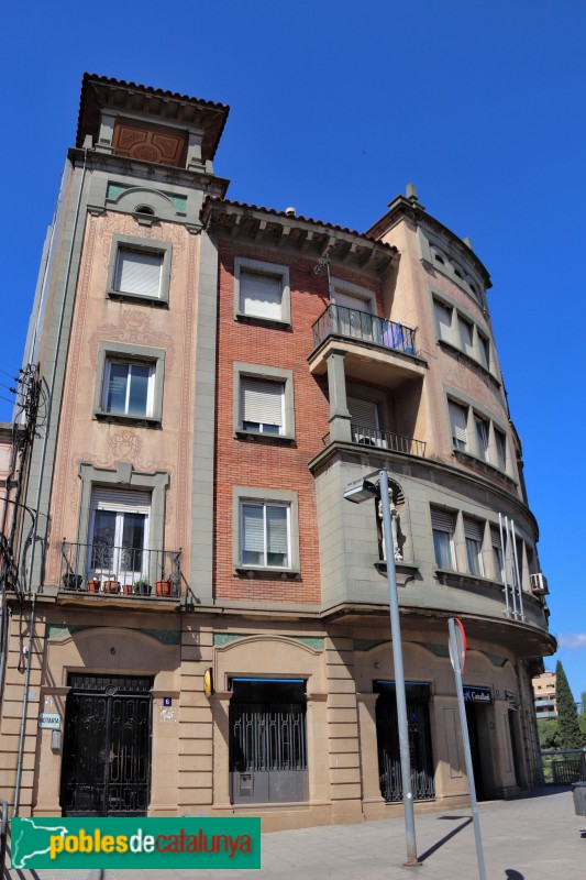 Martorell - Edifici de la Caixa (Foto: Albert Esteves, 2019) Martorell - Edifici de la Caixa