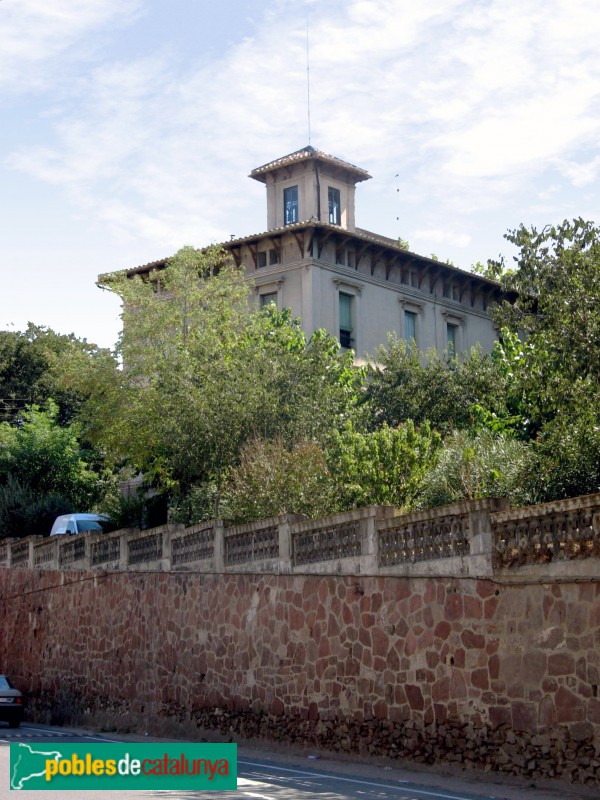 Martorell - Torre d'en Malla (Foto: Albert Esteves, 2008) Martorell - Torre d'en Malla