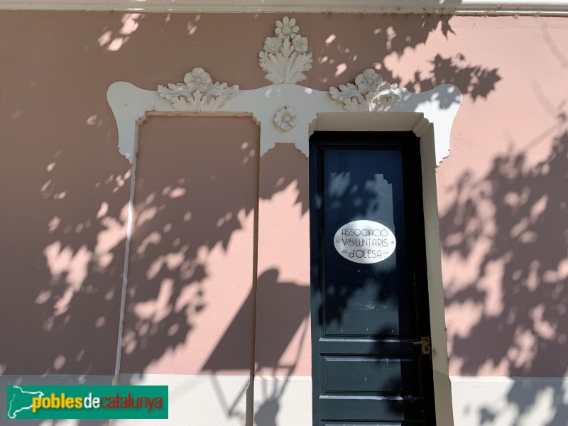 Olesa de Montserrat - Xalets de l'Hotel Gori (Foto: Albert Esteves, 2019) Olesa de Montserrat - Xalets de l'Hotel Gori