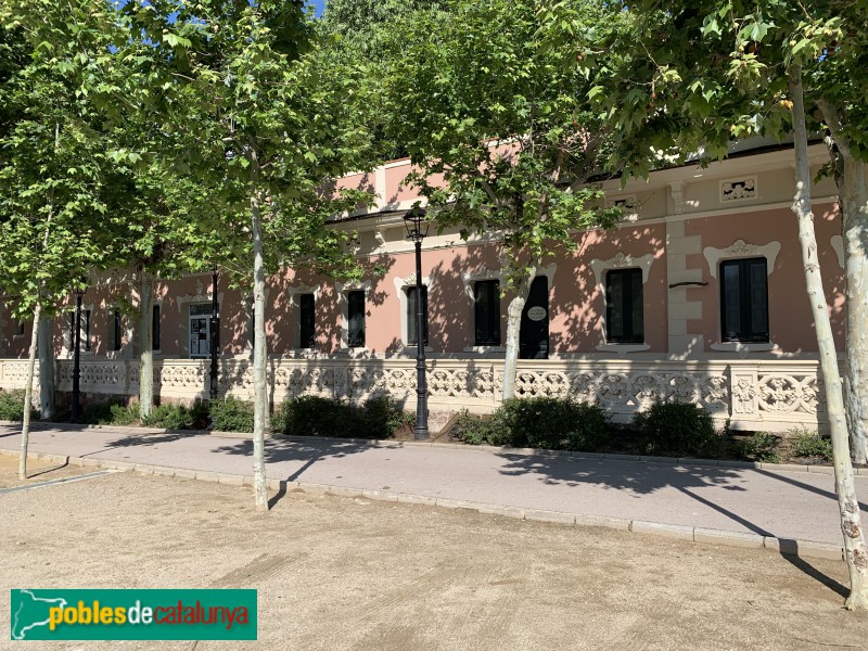 Olesa de Montserrat - Xalets de l'Hotel Gori (Foto: Albert Esteves, 2019) Olesa de Montserrat - Xalets de l'Hotel Gori