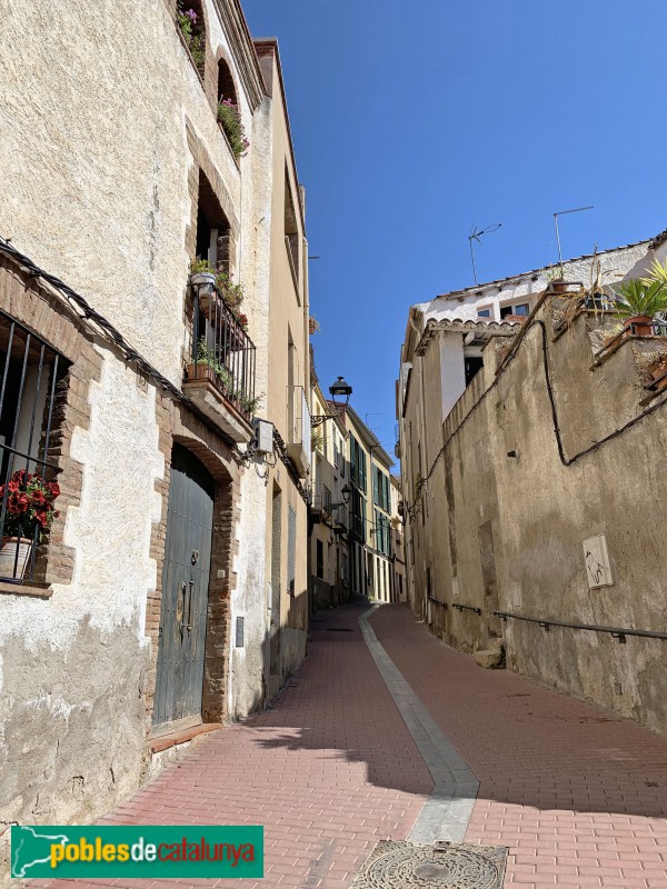 Olesa de Montserrat - Carrer de Dalt (Foto: Albert Esteves, 2019) Olesa de Montserrat - Carrer de Dalt