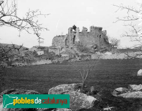 Querol - Castell (Foto: Francesc Blasi -Arxiu Fotogràfic Centre Excursionista de Catalunya, 1928) Querol - Castell
