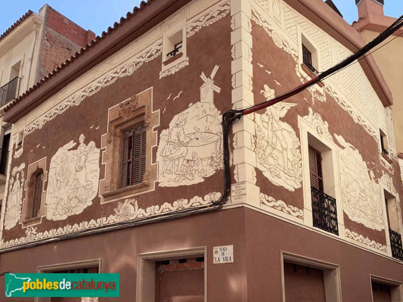 Martorell - Esgrafiats (Ferran Serra, 1940) (Foto: Albert Esteves, 2019) Martorell - Esgrafiats (Ferran Serra, 1940)