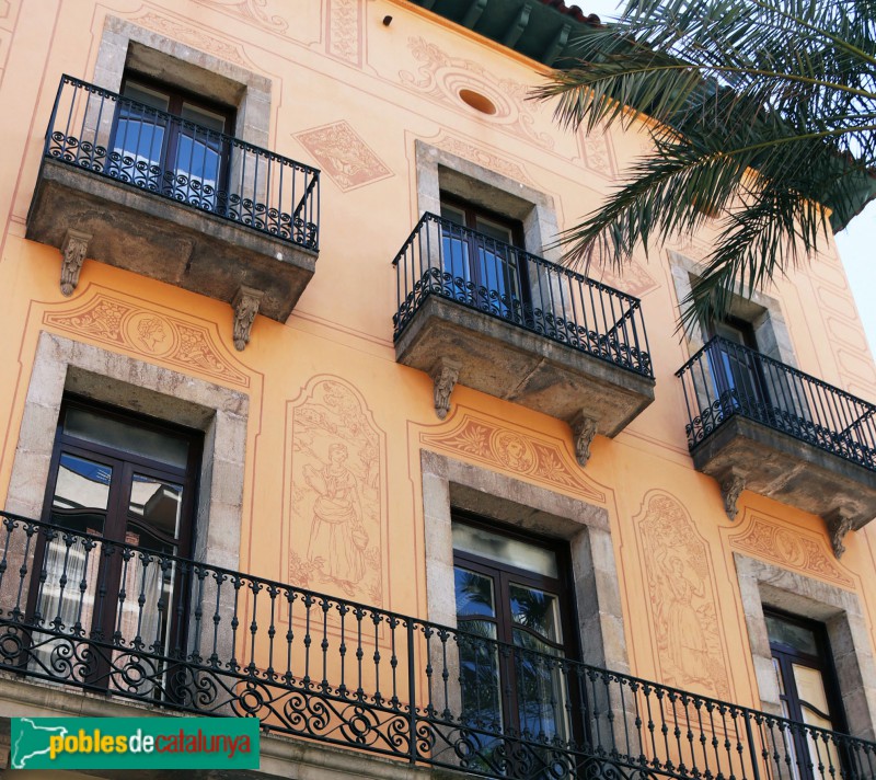 Martorell - Esgrafiats (Ferran Serra, 1957) (Foto: Albert Esteves, 2019) Martorell - Esgrafiats (Ferran Serra, 1957)