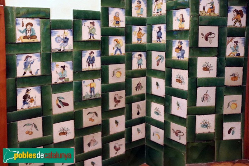 Museu de l'Enrajolada - Rajoles d'oficis (Foto: Albert Esteves, 2019) Museu de l'Enrajolada - Rajoles d'oficis
