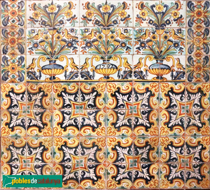 Museu de l'Enrajolada - Plafó ceràmic del segle XVIII (Foto: Albert Esteves, 2019) Museu de l'Enrajolada - Plafó ceràmic del segle XVIII