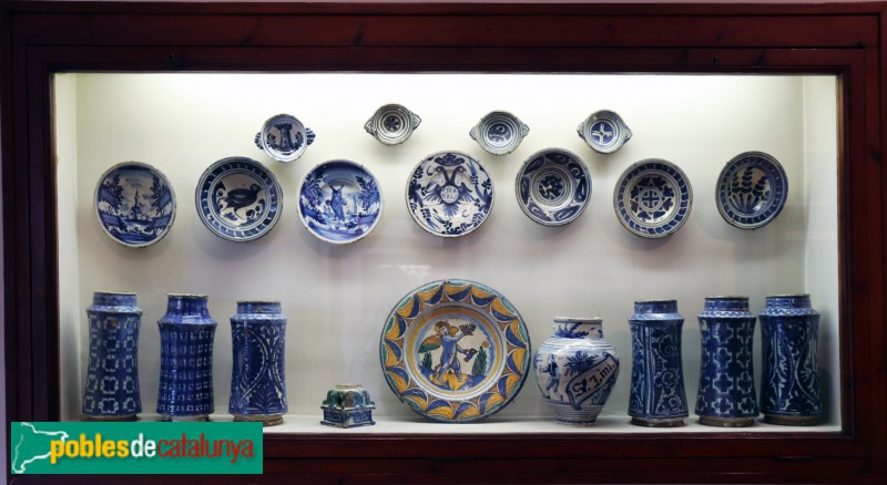 Museu de l'Enrajolada - Objectes de la col·lecció Faraudo (Foto: Albert Esteves, 2019) Museu de l'Enrajolada - Objectes de la col·lecció Faraudo