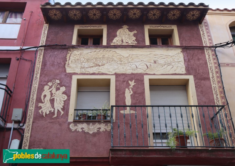 Martorell - Esgrafiats (F. Alcázar, 1999) (Foto: Albert Esteves, 2019) Martorell - Esgrafiats (F. Alcázar, 1999)