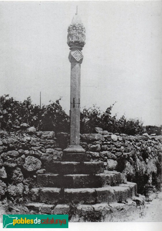 Aiguamúrcia - Creu de terme de Santes Creus (A. Bastardes, 1927) (Foto: Albert Bastardes -del llibre Les Creus al Vent-, 1927) Aiguamúrcia - Creu de terme de Santes Creus (A. Bastardes, 1927)
