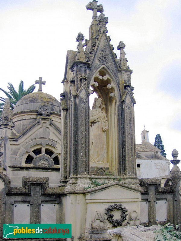 Vilanova i la Geltrú - Sepulcre Joan Serra i Totesaus (Foto: Albert Esteves, 2006) Vilanova i la Geltrú - Sepulcre Joan Serra i Totesaus