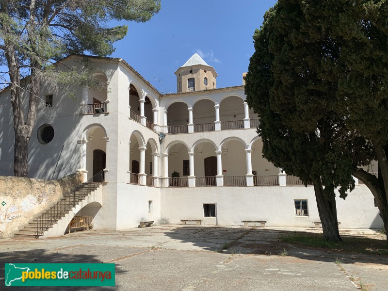Monestir de Santes Creus - Palau de l'Abat, galeries exteriors (Foto: Albert Esteves, 2019) Monestir de Santes Creus - Palau de l'Abat, galeries exteriors