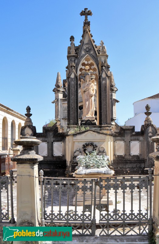 Vilanova i la Geltrú - Sepulcre Joan Serra i Totesaus (Foto: Albert Esteves, 2019) Vilanova i la Geltrú - Sepulcre Joan Serra i Totesaus