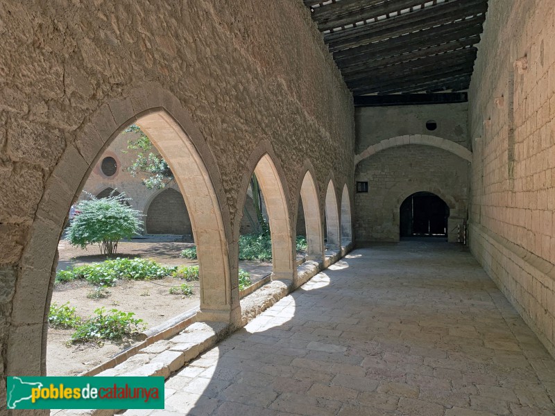 Monestir de Santes Creus - Claustre posterior (Foto: Albert Esteves, 2019) Monestir de Santes Creus - Claustre posterior