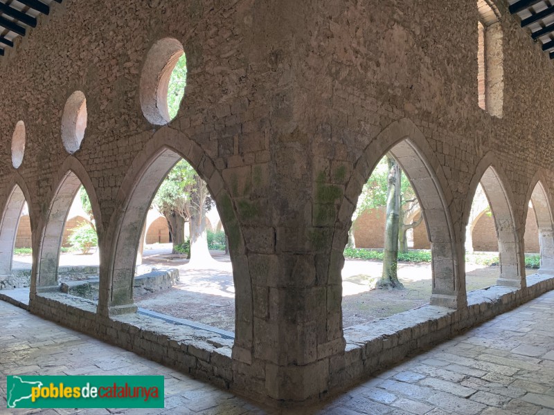 Monestir de Santes Creus - Claustre posterior (Foto: Albert Esteves, 2019) Monestir de Santes Creus - Claustre posterior