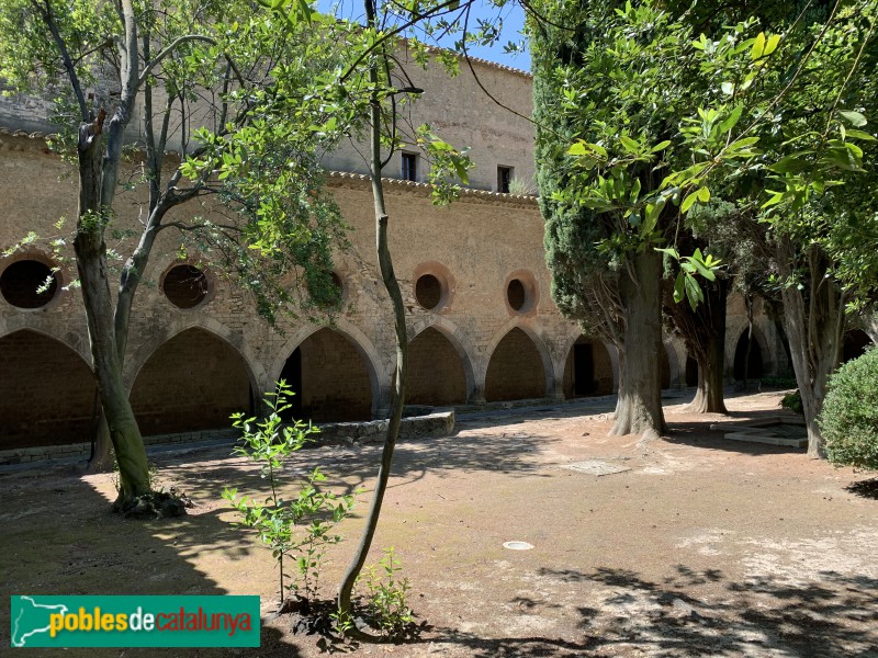 Monestir de Santes Creus - Claustre posterior (Foto: Albert Esteves, 2019) Monestir de Santes Creus - Claustre posterior
