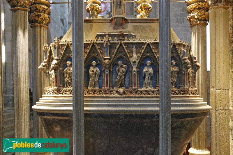 Monestir de Santes Creus - Sepulcre del rei Pere el Gran (Foto: Albert Esteves, 2019) Monestir de Santes Creus - Sepulcre del rei Pere el Gran