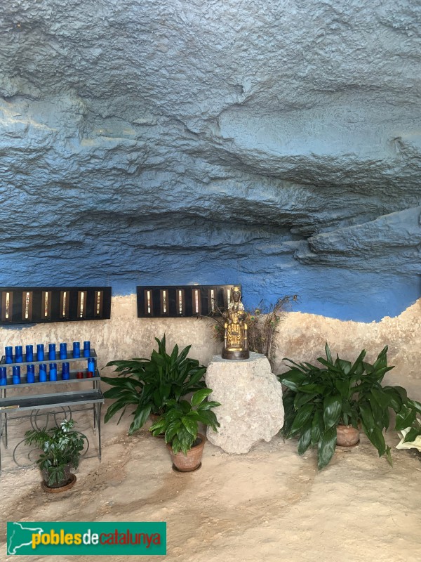 Montferri - Santuari de la M.D. de Montserrat, la Cova (Foto: Albert Esteves, 2019) Montferri - Santuari de la M.D. de Montserrat, la Cova