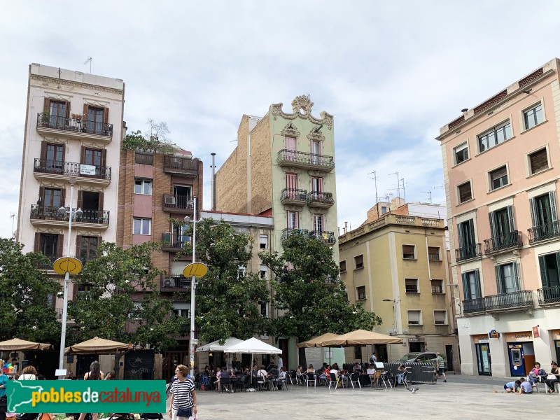 Barcelona - Plaça del Sol (Foto: Albert Esteves, 2019) Barcelona - Plaça del Sol
