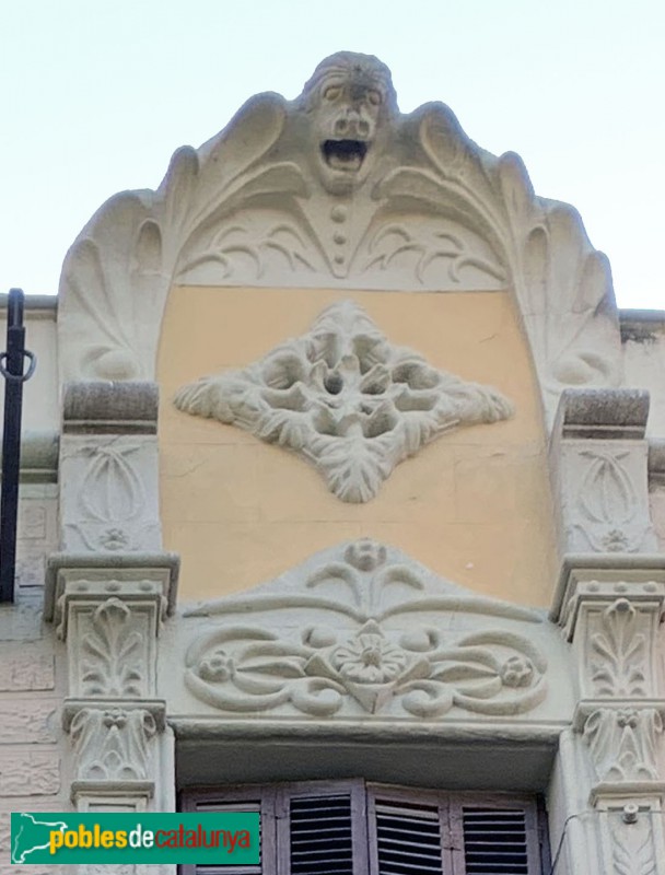 Barcelona- Sors, 23-25, detall (Foto: Albert Esteves, 2019) Barcelona- Sors, 23-25, detall