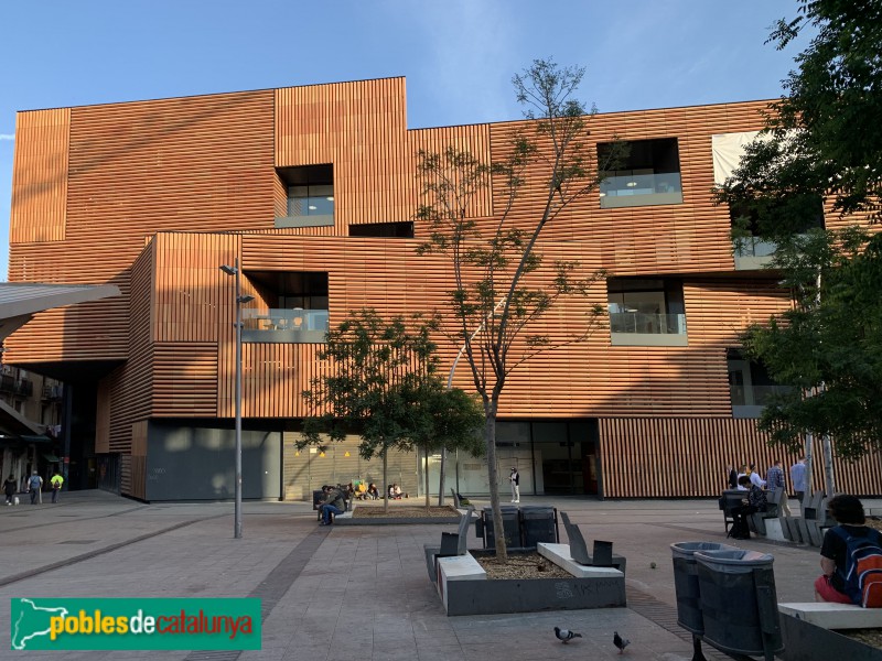 Barcelona - Escola Massana (plaça Gardunya) (Foto: Albert Esteves, 2019) Barcelona - Escola Massana (plaça Gardunya)