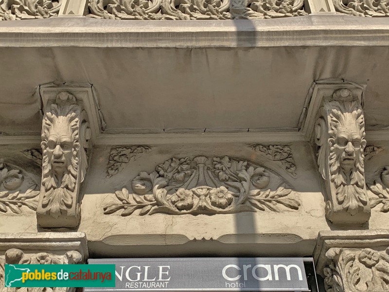 Barcelona - Aragó, 214-216 (Foto: Albert Esteves, 2019) Barcelona - Aragó, 214-216