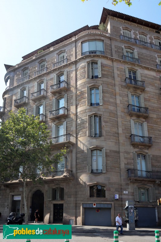 Barcelona - Casa Garriga (Passeig de Gràcia, 112) (Foto: Albert Esteves, 2019) Barcelona - Casa Garriga (Passeig de Gràcia, 112)