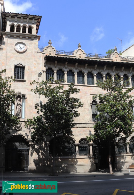 Barcelona - Gran de Gràcia, 18-22 (Foto: Albert Esteves, 2019) Barcelona - Gran de Gràcia, 18-22