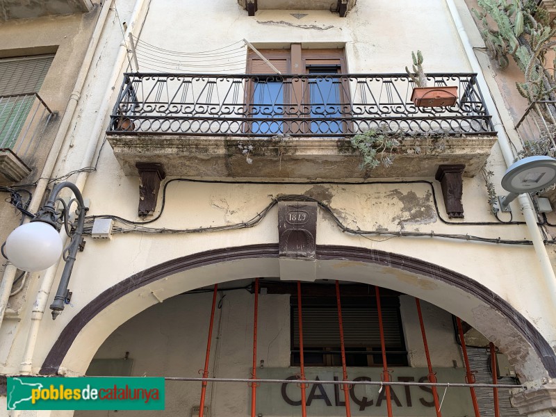Valls - Plaça de l'Oli (Foto: Albert Esteves, 2019) Valls - Plaça de l'Oli