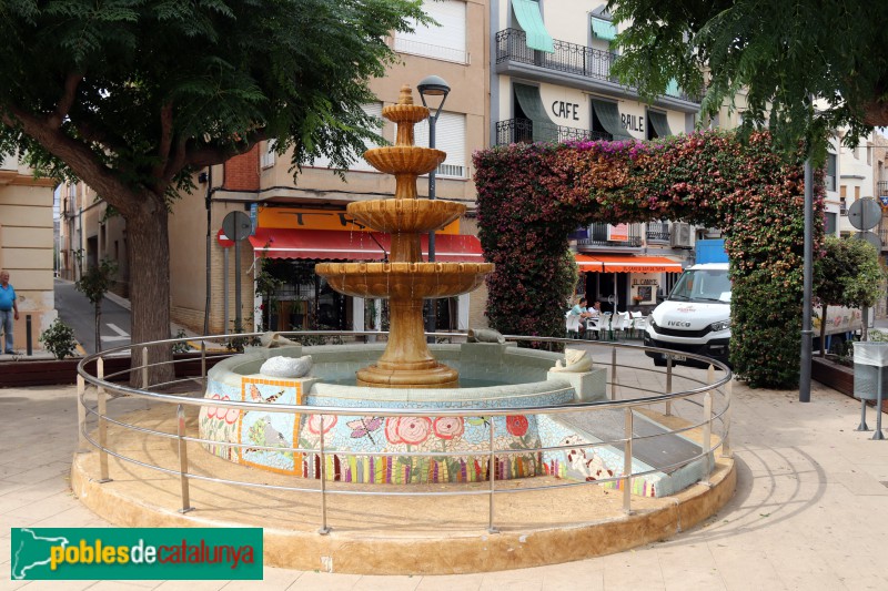 El Perelló - Font de la Plaça (Foto: Albert Esteves, 2019) El Perelló - Font de la Plaça