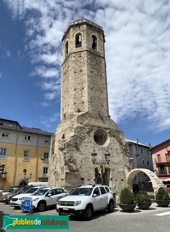 Puigcerdà - Campanar de Santa Maria (Foto: Albert Esteves, 2019) Puigcerdà - Campanar de Santa Maria