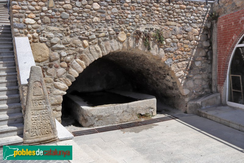 Puigcerdà - Safareig de les Monges (Foto: Albert Esteves, 2019) Puigcerdà - Safareig de les Monges