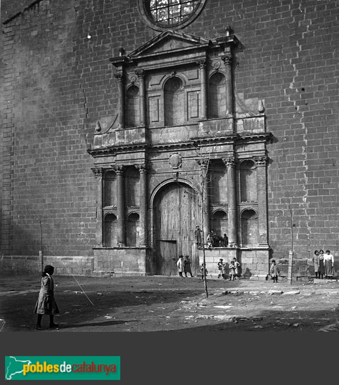 Alcover - Església de l'Assumpció (Foto: <i>Josep Salvany -Fons Salvany, Biblioteca de Catalunya-</i>, 1915) Alcover - Església de l'Assumpció