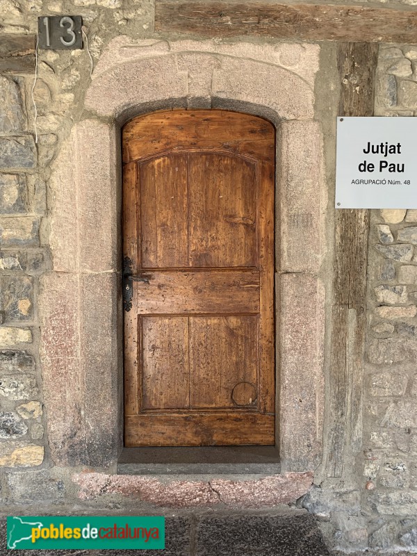 Bellver - Plaça Major (Foto: Albert Esteves, 2019) Bellver - Plaça Major