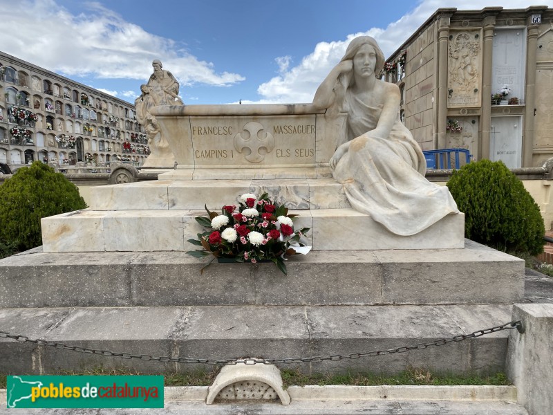 Arenys de Mar - Cementiri. Sepulcre Masseguer (Foto: Albert Esteves, 2019) Arenys de Mar - Cementiri. Sepulcre Masseguer