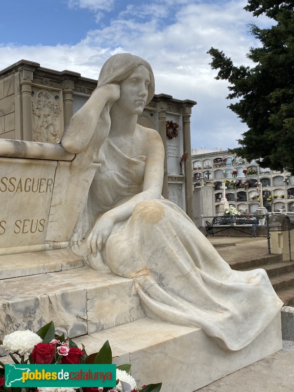 Arenys de Mar - Cementiri. Sepulcre Masseguer (Foto: Albert Esteves, 2019) Arenys de Mar - Cementiri. Sepulcre Masseguer