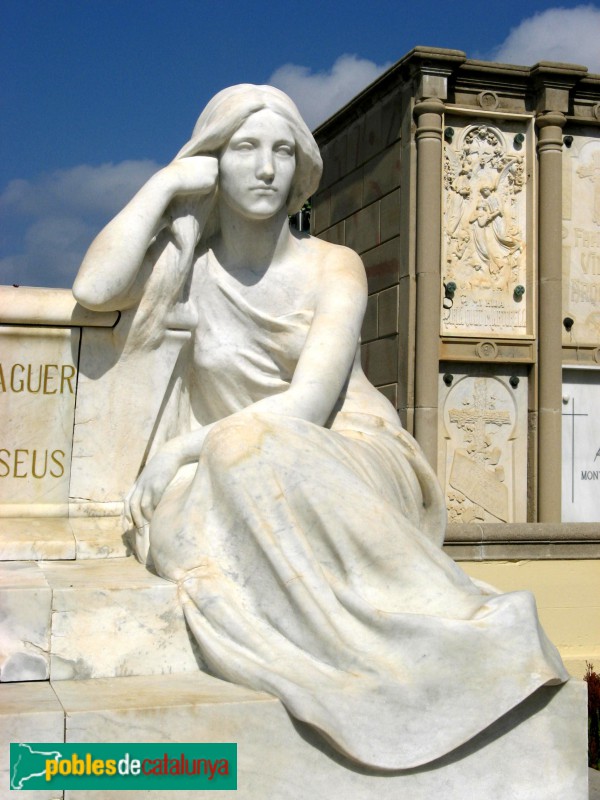 Arenys de Mar - Cementiri. Sepulcre Masseguer (Foto: Albert Esteves, 2007) Arenys de Mar - Cementiri. Sepulcre Masseguer