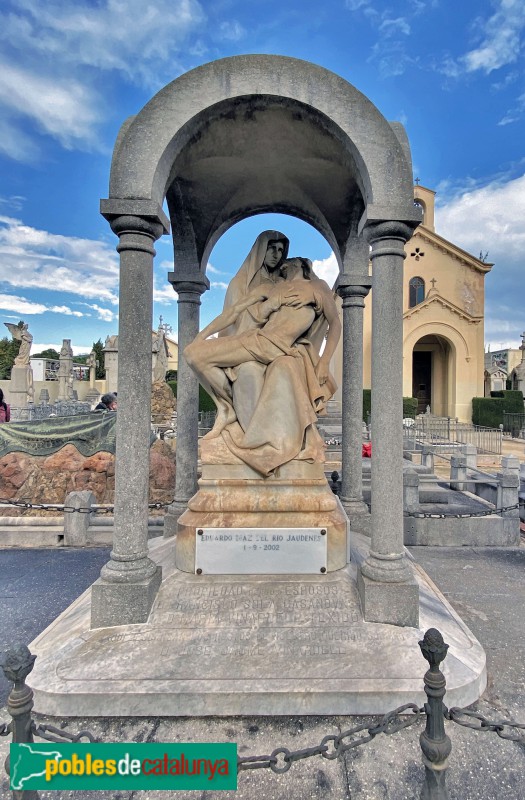 Arenys de Mar - Cementiri. Sepulcre Solà-Vinardell (Foto: Albert Esteves, 2019) Arenys de Mar - Cementiri. Sepulcre Solà-Vinardell