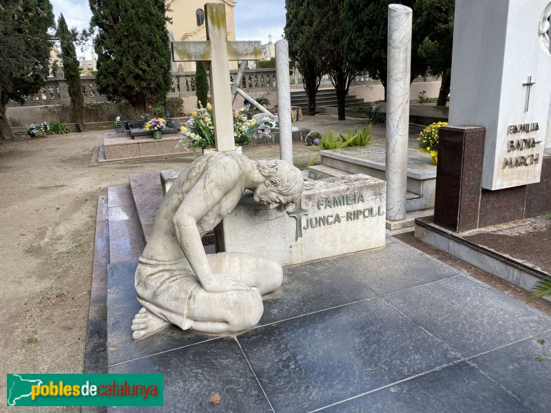 Arenys de Mar - Cementiri. Sepulcre Juncà-Ripoll (Foto: Albert Esteves, 2019) Arenys de Mar - Cementiri. Sepulcre Juncà-Ripoll