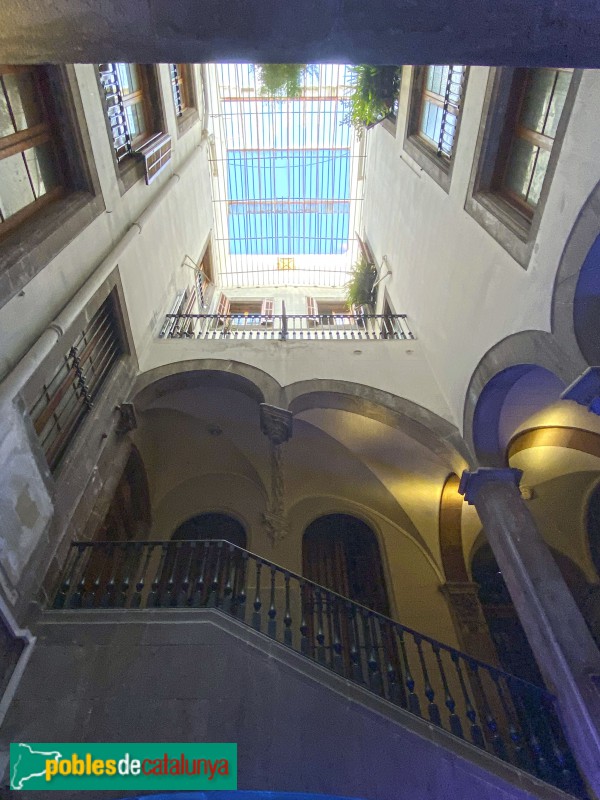 Barcelona - Portaferrissa, 17 (Foto: Albert Esteves, 2019) Barcelona - Portaferrissa, 17