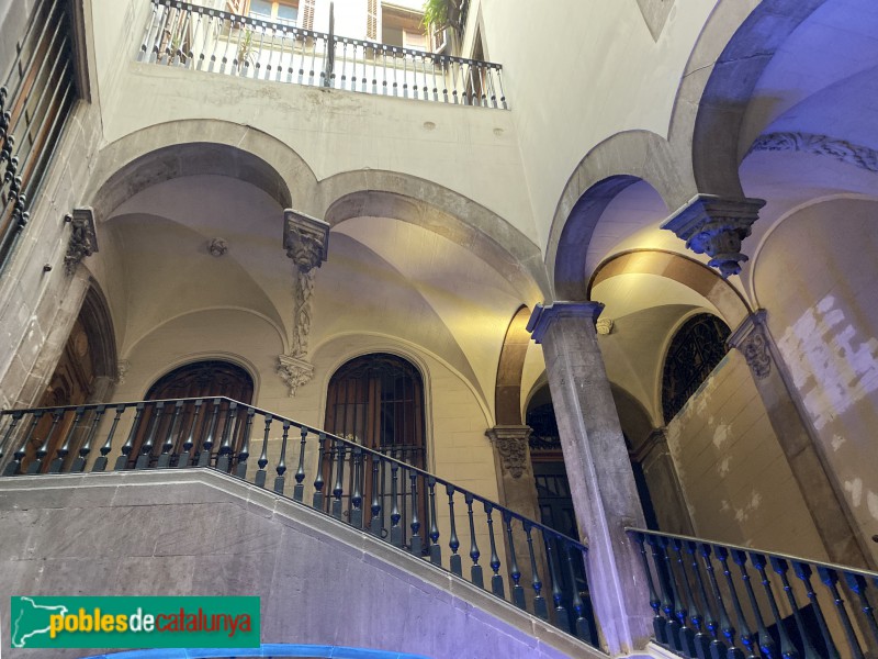 Barcelona - Portaferrissa, 17 (Foto: Albert Esteves, 2019) Barcelona - Portaferrissa, 17