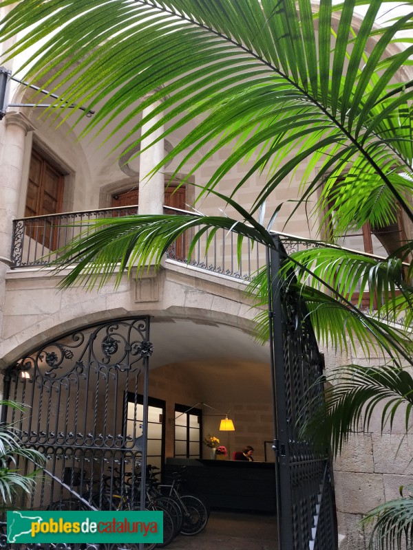 Barcelona - Casa del Comte de Fonollar o Palau Palmerola (Portaferrissa, 7) (Foto: Anna Corcoll, 2019) Barcelona - Casa del Comte de Fonollar o Palau Palmerola (Portaferrissa, 7)
