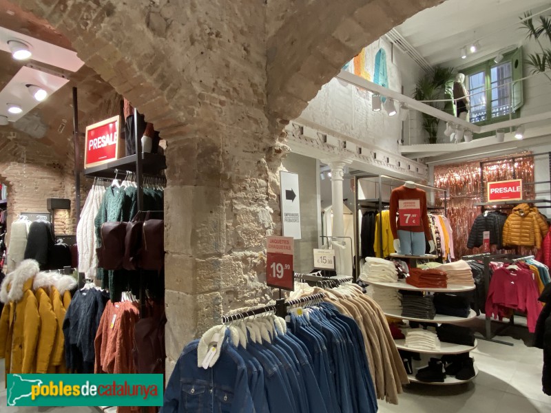 Barcelona - Palau Castell de Pons (Boters, 2) (Foto: Albert Esteves, 2019) Barcelona - Palau Castell de Pons (Boters, 2)